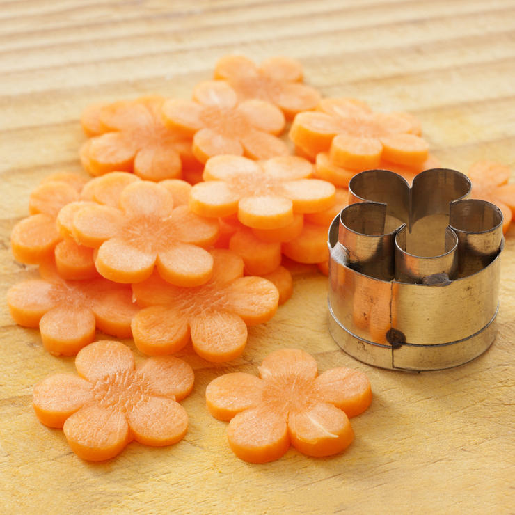 Make Carrot Flowers