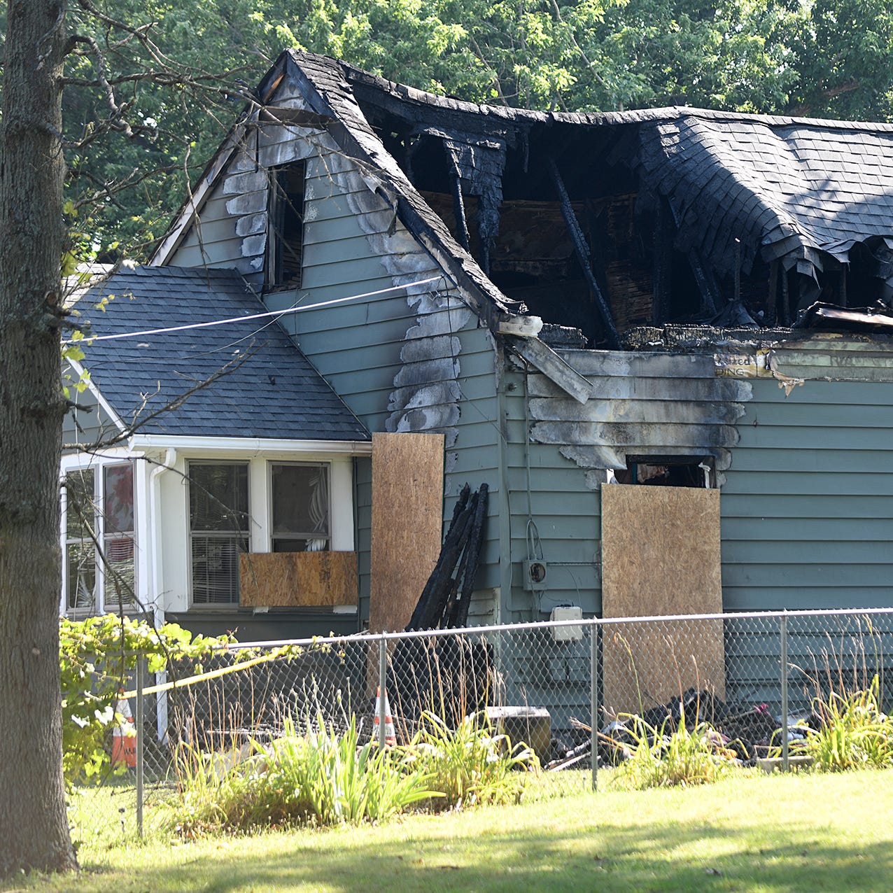 Community rallies for South Main Road fire victims