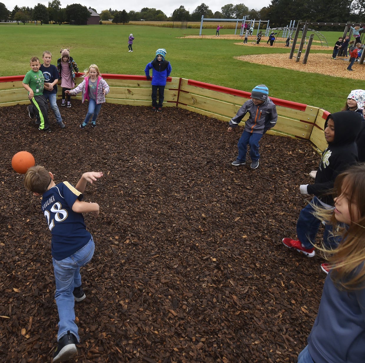 Tips to get your kids into a healthy, safe fitness routine
