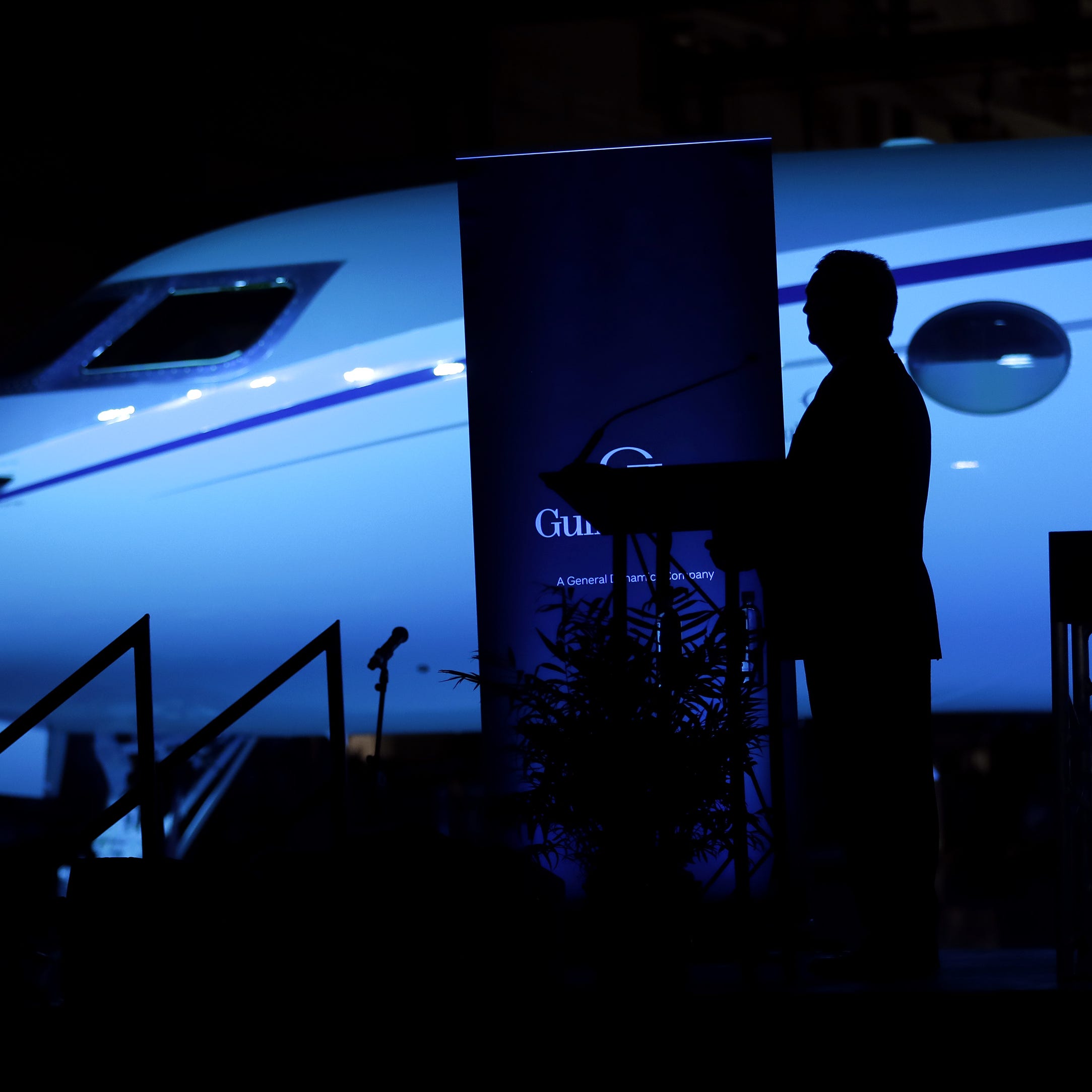 Gulfstream opens its new service center at Appleton International Airport, expects to create 200 jobs