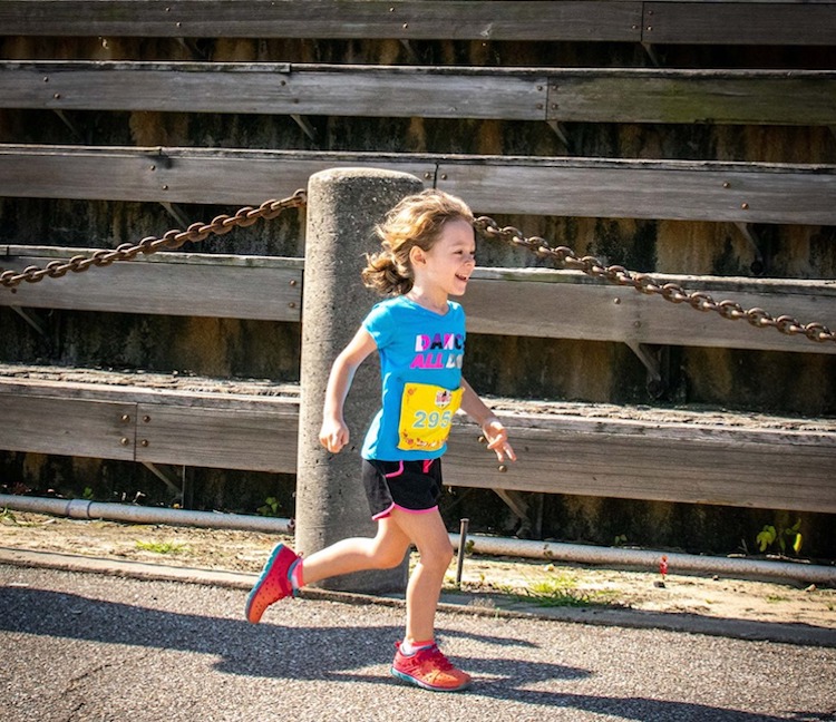 girl running