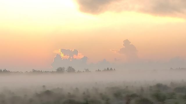 0916-cbsn-social-angelandfireinclouds-1934572-640x360.jpg 