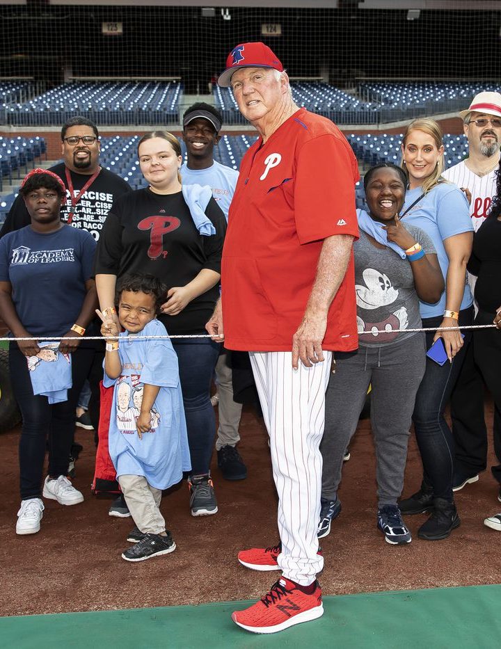 Charlie Manuel, Larry Bowa will sleep outside in Center City to raise awareness for homeless youth – The Philadelphia Inquirer