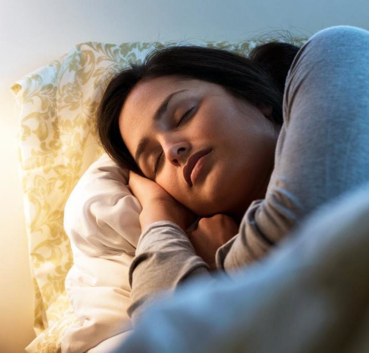 How to sleep with a stuffy nose: Tips and home remedies – Medical News Today