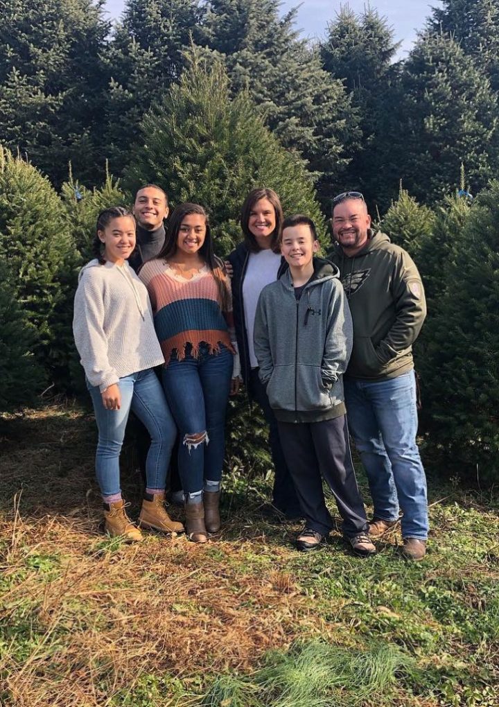 ‘Jon and Kate Plus 8’ Star Jon Gosselin Unwinds Amid Family Drama – inTouch Weekly