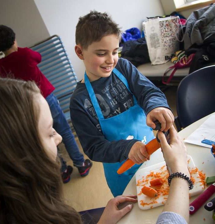 CHEO’s ‘Mini Chefs’ teaches children with autism about cooking and healthy eating – Ottawa Citizen
