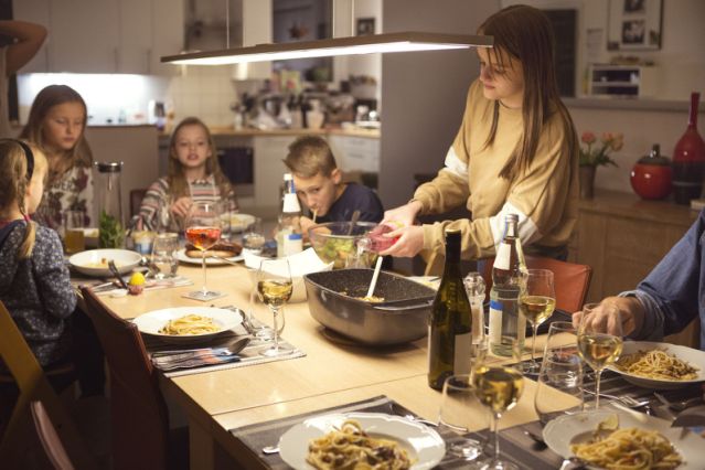 But some families have enjoyed eating together more in lockdown. (Getty Images)