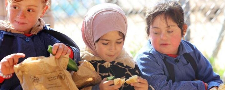 WFP resumes school feeding for Jordanian, refugee children – Jordan Times